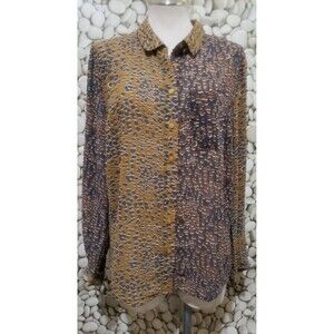 See And Be Seen Top Size Medium Animal Print Brown Gray Button Long Sleeve